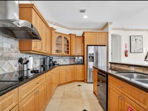 832 Hollywood Blvd, Hollywood FL 33019