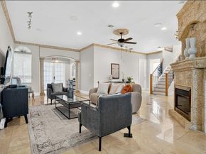 832 Hollywood Blvd, Hollywood FL 33019