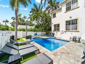 832 Hollywood Blvd, Hollywood FL 33019