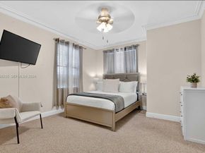 832 Hollywood Blvd, Hollywood FL 33019