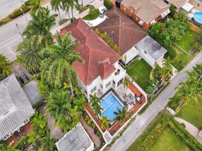 832 Hollywood Blvd, Hollywood FL 33019