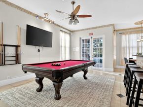 832 Hollywood Blvd, Hollywood FL 33019