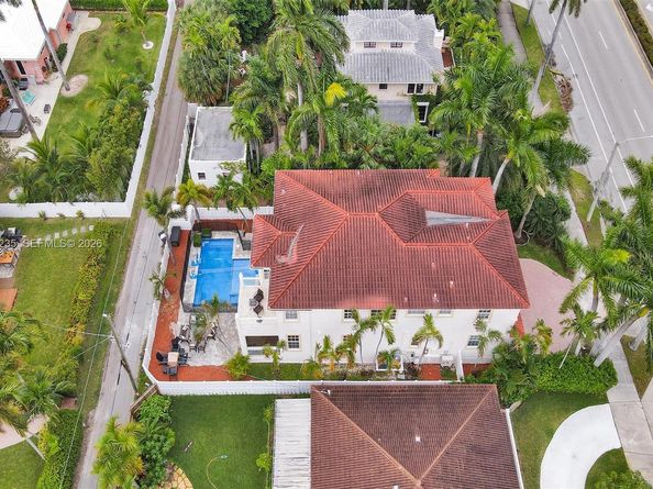 832 Hollywood Blvd, Hollywood FL 33019