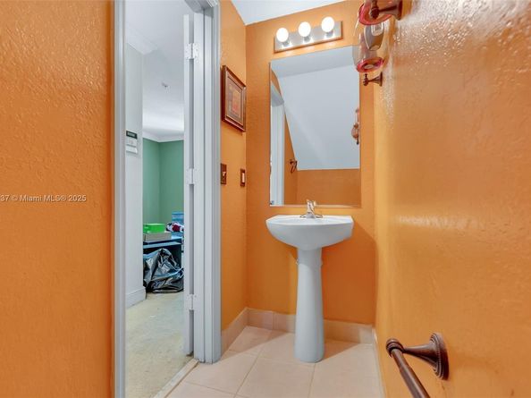 14286 NW 17th Ave, Opa-Locka FL 33054