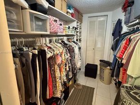 4270 NW 40th St 109, Lauderdale Lakes FL 33319