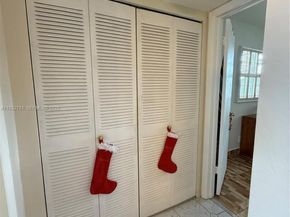 4270 NW 40th St 109, Lauderdale Lakes FL 33319