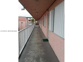 19825 SW 114th Ave 323, Miami FL 33157