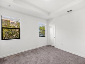 20661 NE 2nd Ct, Miami FL 33179