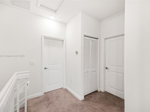 20661 NE 2nd Ct, Miami FL 33179