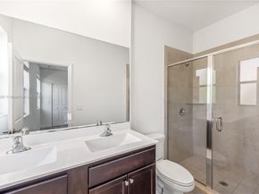 20661 NE 2nd Ct, Miami FL 33179