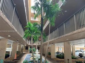 8020 Hampton Blvd 309, North Lauderdale FL 33068