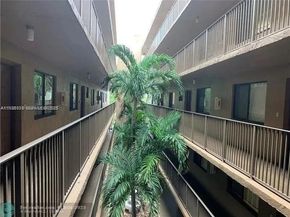 8020 Hampton Blvd 309, North Lauderdale FL 33068