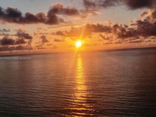 5601 Collins Ave PH9, Miami Beach FL 33140