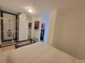 5601 Collins Ave PH9, Miami Beach FL 33140