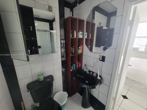 5601 Collins Ave PH9, Miami Beach FL 33140