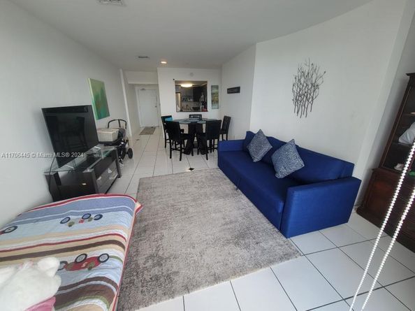 5601 Collins Ave PH9, Miami Beach FL 33140