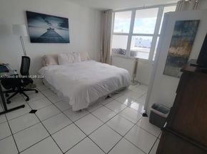 5601 Collins Ave PH9, Miami Beach FL 33140