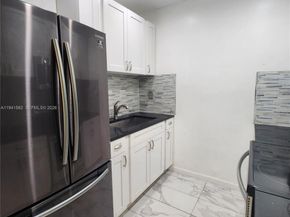 2170 NE 51st Ct B23, Fort Lauderdale FL 33308