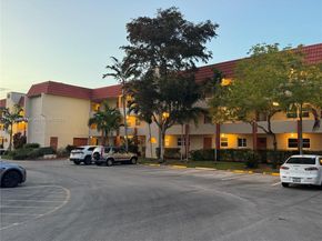8101 N Sunrise Lakes Dr 309, Sunrise FL 33322