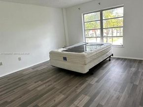 4174 Inverrary Dr 311, Lauderhill FL 33319