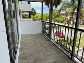 4174 Inverrary Dr 311, Lauderhill FL 33319