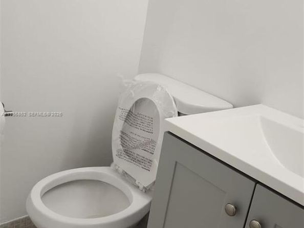 4174 Inverrary Dr 311, Lauderhill FL 33319