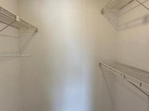 4174 Inverrary Dr 311, Lauderhill FL 33319