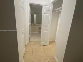 9761 NW 46th Ter 107, Doral FL 33178