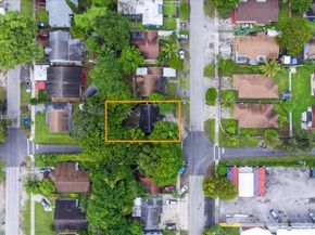 1250 NW 43rd St, Miami FL 33142