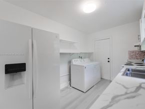 1250 NW 43rd St, Miami FL 33142