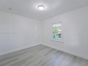 1250 NW 43rd St, Miami FL 33142