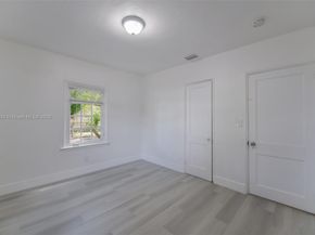 1250 NW 43rd St, Miami FL 33142