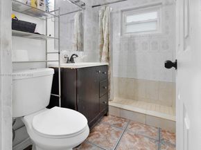 643-645 NE 149th St, Miami FL 33161