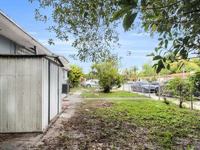 643-645 NE 149th St, Miami FL 33161