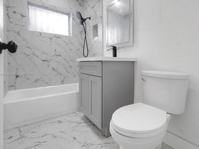 643-645 NE 149th St, Miami FL 33161