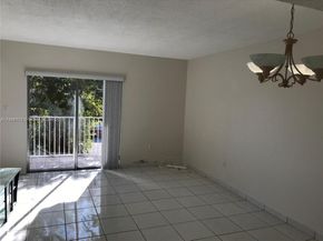 260 NW 107th Ave 207, Miami FL 33172