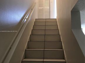 260 NW 107th Ave 207, Miami FL 33172