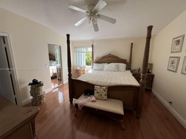 1241 SW 46th Way, Deerfield Beach FL 33442