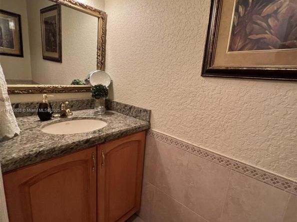 1241 SW 46th Way, Deerfield Beach FL 33442