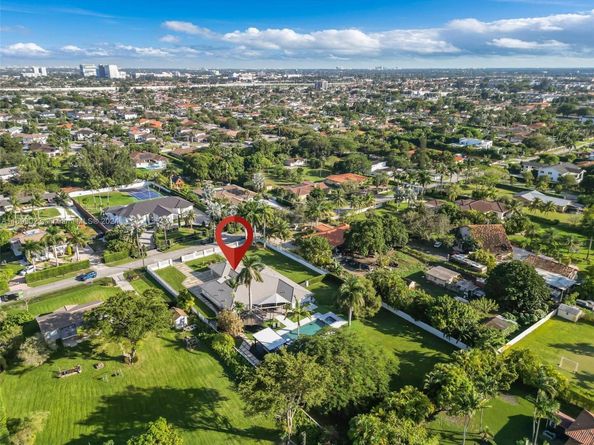 10 SW 124th Ave, Miami FL 33184