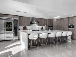 10 SW 124th Ave, Miami FL 33184