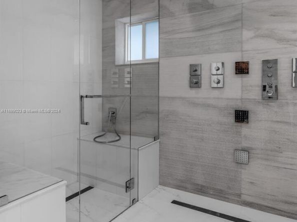 10 SW 124th Ave, Miami FL 33184