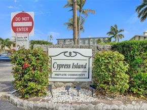 934 SE 9th Ave 17, Pompano Beach FL 33060