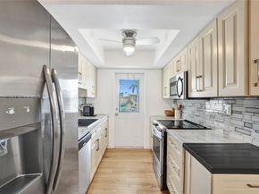 934 SE 9th Ave 17, Pompano Beach FL 33060