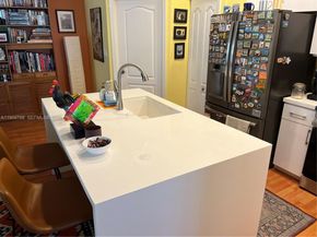 7469 NW 112th Pl, Doral FL 33178