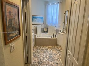 7469 NW 112th Pl, Doral FL 33178