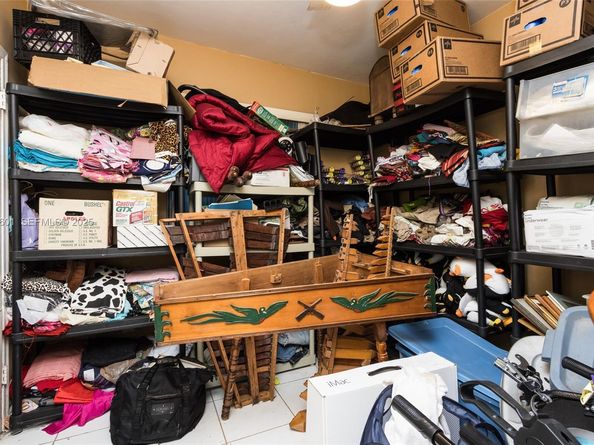 1264 NE 156th St, North Miami Beach FL 33162