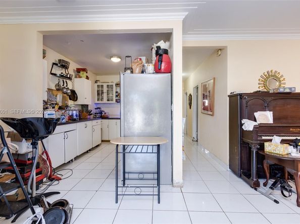 1264 NE 156th St, North Miami Beach FL 33162