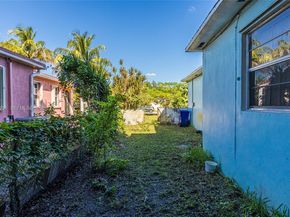 1264 NE 156th St, North Miami Beach FL 33162