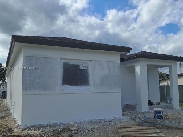 22860 SW 122nd PL, Miami FL 33170